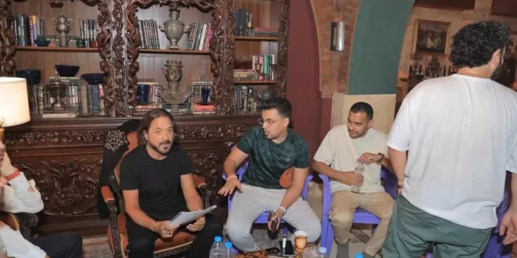 Enrique Arce, la star de La Casa De Papel, participe dans un film égyptien 2 - Le Progrès Egyptien Enrique Arce, la star de La Casa De Papel, participe dans un film égyptien 1 - Le Progrès Egyptien