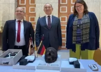 Trois pièces antiques récupérées de l’Allemagne