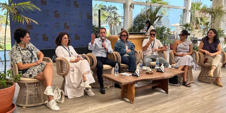 Chevallier : Développer la coopération avec l'Egypte dans le domaine du cinéma 2 - Le Progrès Egyptien Chevallier : Développer la coopération avec l'Egypte dans le domaine du cinéma 1 - Le Progrès Egyptien