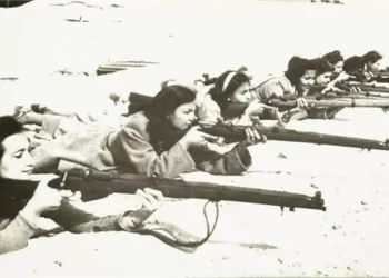 La guerre est-elle émancipatrice pour les femmes ?