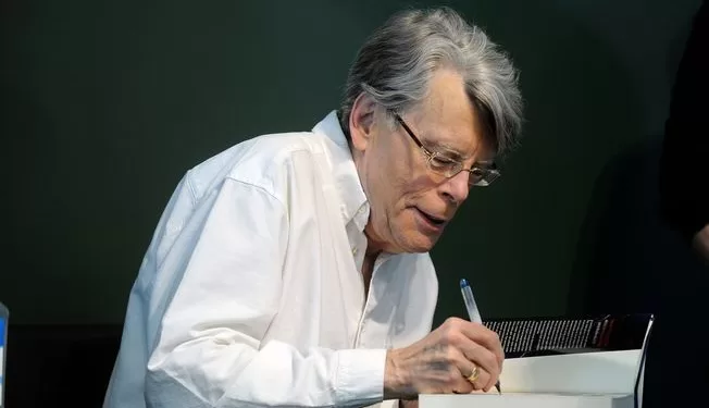 Stephen King dévoile sa liste des 10 meilleurs romans du XXIe siècle 2 - Le Progrès Egyptien Stephen King dévoile sa liste des 10 meilleurs romans du XXIe siècle 1 - Le Progrès Egyptien