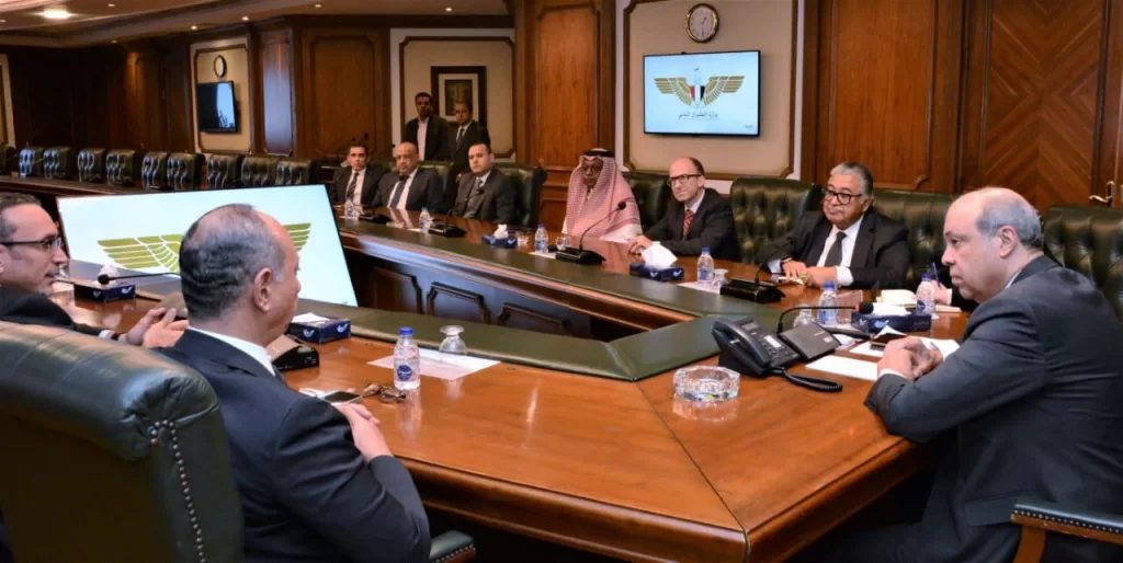 Les défis des compagnies aériennes privées à l’agenda du ministre de l’Aviation 5 - Le Progrès Egyptien