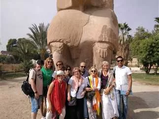 Des touristes de plusieurs pays visitent les monuments d'Al Minya 3 - Le Progrès Egyptien
