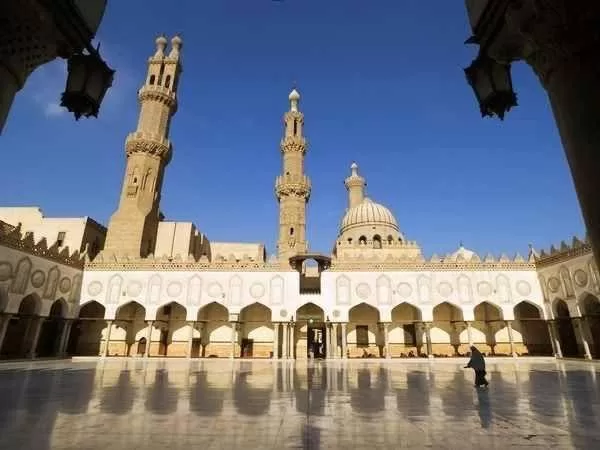 Balade dans le Caire islamique  5 - Le Progrès Egyptien