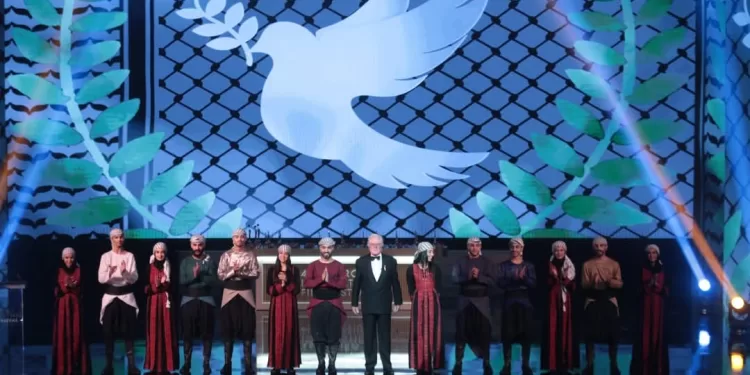 Clôture festive du FIFC avec une Palestine toujours au cœur 2 - Le Progrès Egyptien Clôture festive du FIFC avec une Palestine toujours au cœur 1 - Le Progrès Egyptien