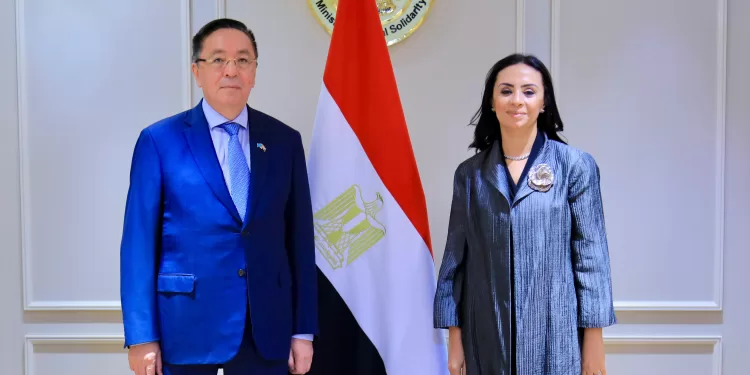 La ministre de la Solidarité reçoit l'ambassadeur de Kazakhstan 2 - Le Progrès Egyptien La ministre de la Solidarité reçoit l'ambassadeur de Kazakhstan 1 - Le Progrès Egyptien