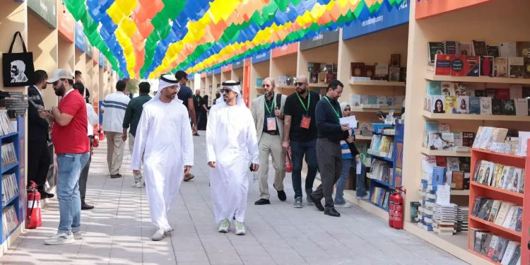 Une initiative portée par 27 jeunes talents : le Festival du Livre d'Al Ain 2024 inaugure la fresque numérique "Quartiers d'Al Ain" 1 - Le Progrès Egyptien