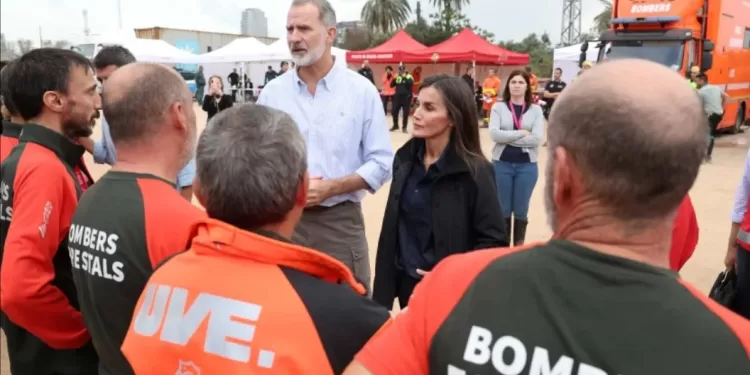Espagne : Le couple royal mis à rude épreuve face aux sinistrés 2 - Le Progrès Egyptien Espagne : Le couple royal mis à rude épreuve face aux sinistrés 1 - Le Progrès Egyptien