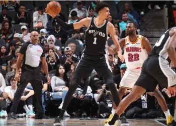 NBA : Wembanyama renverse Golden State pour son retour avec San Antonio