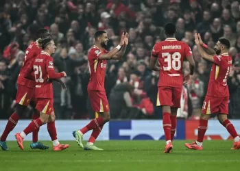 Angleterre: quatre nuances de rouge