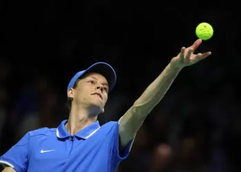 Coupe Davis: l’Italie de Sinner domine l’Argentine, place à l’Australie en demi-finales