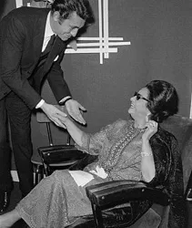 Oum Khalthoum, symbole de dignité