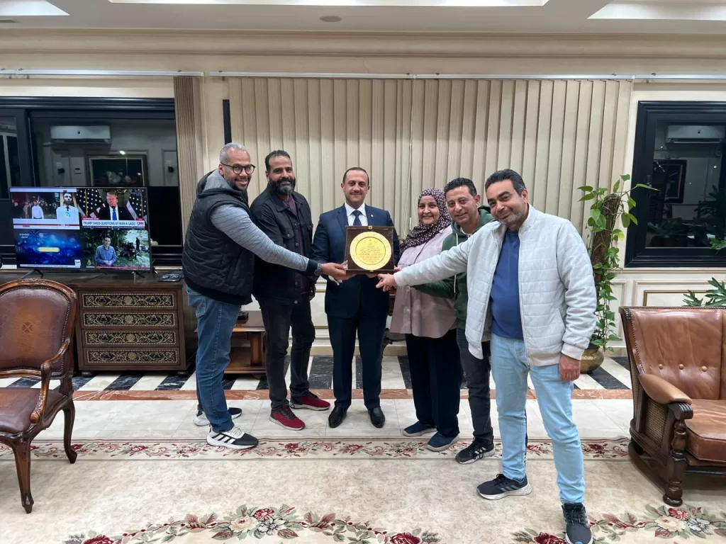 L'AIA honore Arab 5 - Le Progrès Egyptien