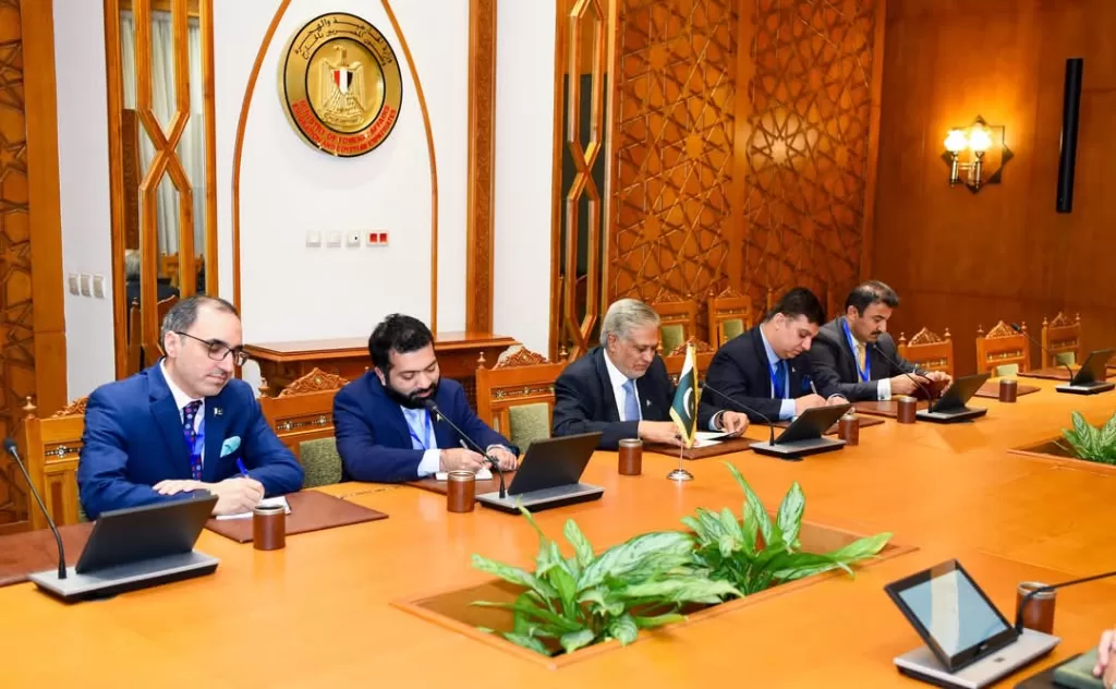 Abdel-Aati rencontre le vice-Premier ministre et ministre des Affaires étrangères du Pakistan 6 - Le Progrès Egyptien Abdel-Aati rencontre le vice-Premier ministre et ministre des Affaires étrangères du Pakistan 5 - Le Progrès Egyptien