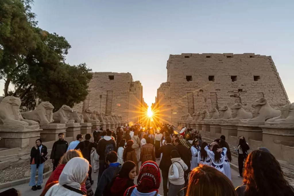 La tombée du soleil sur la Saint-des-Saints est un phénomène unique 19 - Le Progrès Egyptien