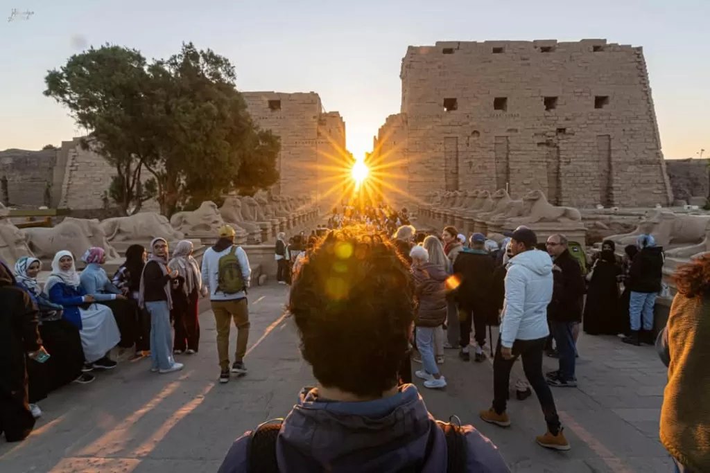 La tombée du soleil sur la Saint-des-Saints est un phénomène unique 13 - Le Progrès Egyptien