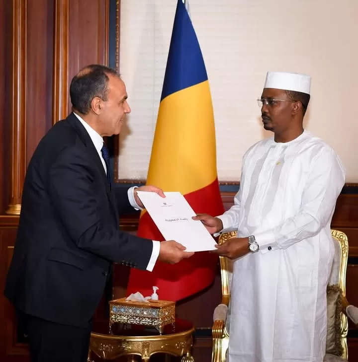 Abdel-Aati livre un message du président Al-Sissi à son homologue tchadien 3 - Le Progrès Egyptien