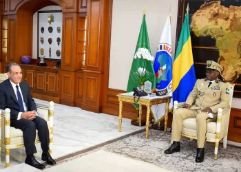 Libreville : Le ministre des AE rencontre le président gabonais