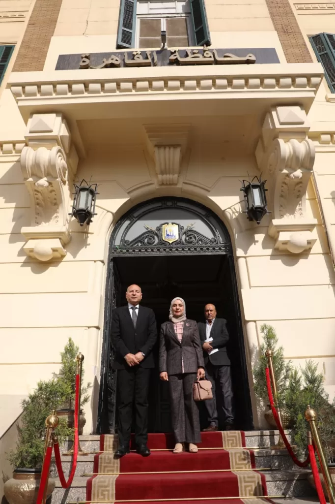 Rencontre entre le gouverneur du Caire et l'ambassadrice de Bahreïn : 4 - Le Progrès Egyptien Rencontre entre le gouverneur du Caire et l'ambassadrice de Bahreïn : 3 - Le Progrès Egyptien