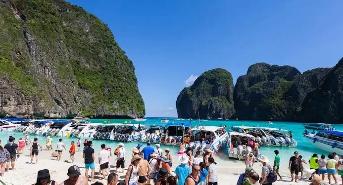 Quand le surtourisme devient un fardeau à craindre ! 2 - Le Progrès Egyptien Quand le surtourisme devient un fardeau à craindre ! 1 - Le Progrès Egyptien