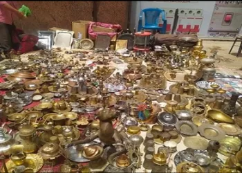 Au souk de brocante « Diana », les collectionneurs sont comblés !