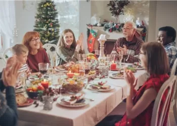 Comment préserver sa santé mentale lors d’un repas de Noël?