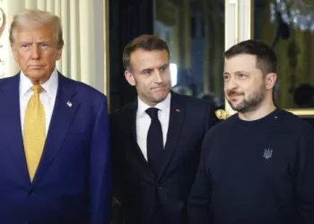 Ukraine : Macron et Tusk mettent en garde contre des “concessions” aux dépens de Kiev