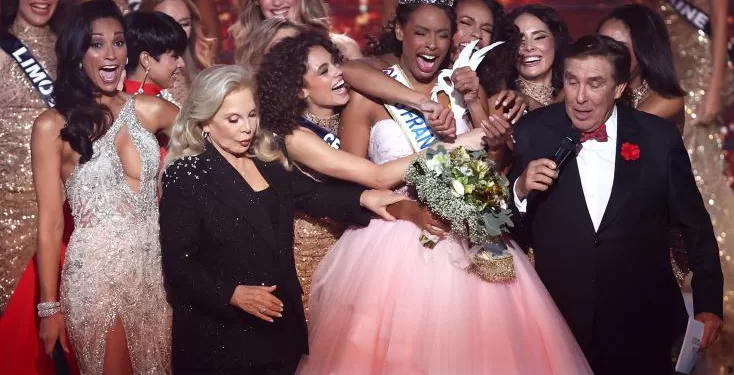 Angélique Angarni-Filopon, première Miss France trentenaire de l'histoire 2 - Le Progrès Egyptien Angélique Angarni-Filopon, première Miss France trentenaire de l'histoire 1 - Le Progrès Egyptien