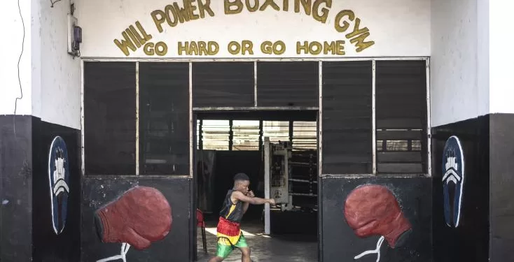 Au Ghana, les futurs champions de boxe se forment dans les ruelles de Jamestown 1 - Le Progrès Egyptien