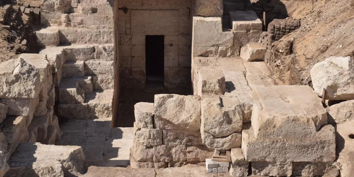 Le Pylon du temple ptolémaïque enrichit les sites archéologiques de Sohag 1 - Le Progrès Egyptien