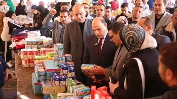 Les marchés éphémères répondent aux besoins des citoyens avant le Ramadan 2 - Le Progrès Egyptien Les marchés éphémères répondent aux besoins des citoyens avant le Ramadan 1 - Le Progrès Egyptien
