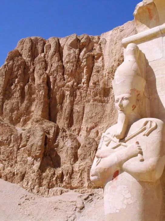 Paris : Voyage sensoriel au temps des pharaons 6 - Le Progrès Egyptien Paris : Voyage sensoriel au temps des pharaons 5 - Le Progrès Egyptien