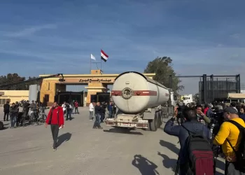 Les 1ers camions d’aide humanitaire pénètrent à Gaza depuis l’Egypte