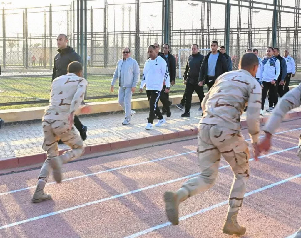 Al-Sissi effectue une visite à l'Académie militaire 21 - Le Progrès Egyptien