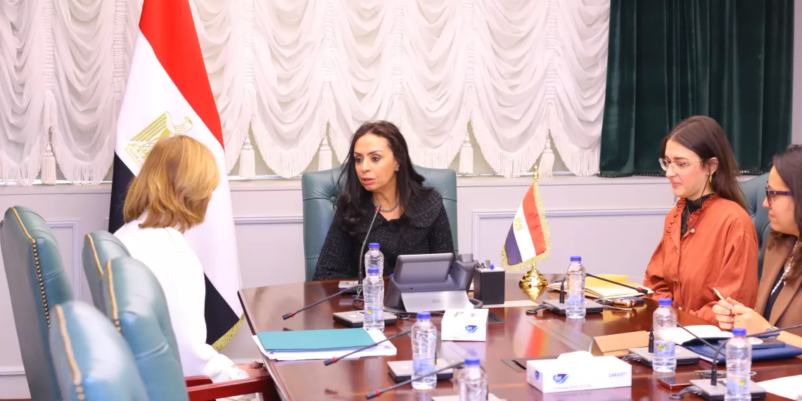 La ministre de la Solidarité sociale reçoit la présidente de l'institut US pour la santé de la Femme 1 - Le Progrès Egyptien