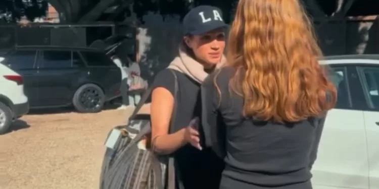 Meghan Markle avec les victimes des incendies de Los Angeles 2 - Le Progrès Egyptien Meghan Markle avec les victimes des incendies de Los Angeles 1 - Le Progrès Egyptien