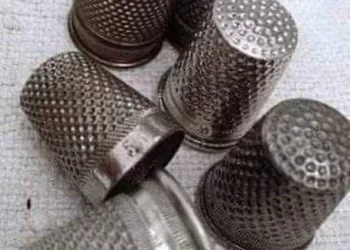 Le dé à coudre, aussi le dé verge