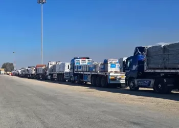 Des dizaines de camions d’aides entrent de l’Egypte vers Gaza