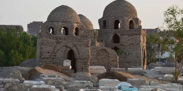 Assouan : La nécropole d'Agha Khan, parmi les 10 découvertes les plus importantes en 2024 1 - Le Progrès Egyptien