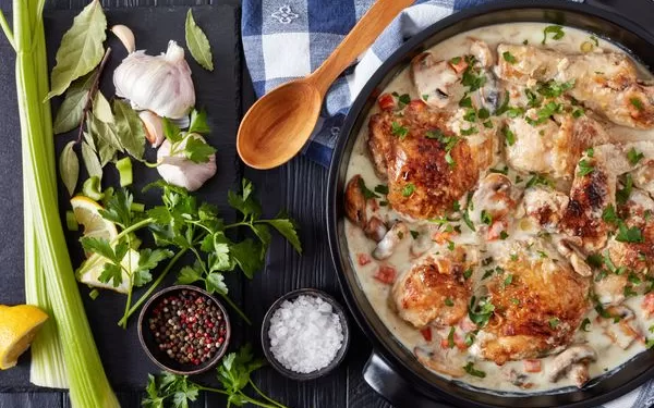 Poulet à la crème et champignons 2 - Le Progrès Egyptien Poulet à la crème et champignons 1 - Le Progrès Egyptien