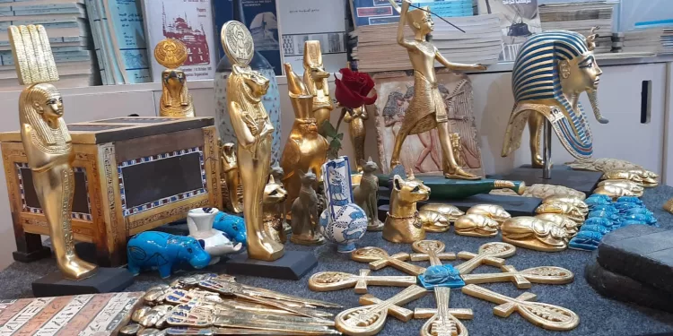 Les Antiquités égyptiennes au Salon international du livre 1 - Le Progrès Egyptien