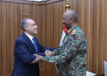 Sur directives du président Al-Sissi, le ministre des AE rencontre le président du Conseil de souveraineté de transition au Soudan