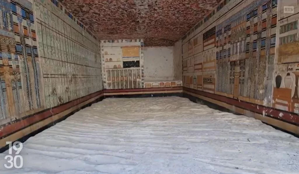Découverte de la stupéfiante tombe du médecin d'un pharaon 4 - Le Progrès Egyptien Découverte de la stupéfiante tombe du médecin d'un pharaon 3 - Le Progrès Egyptien