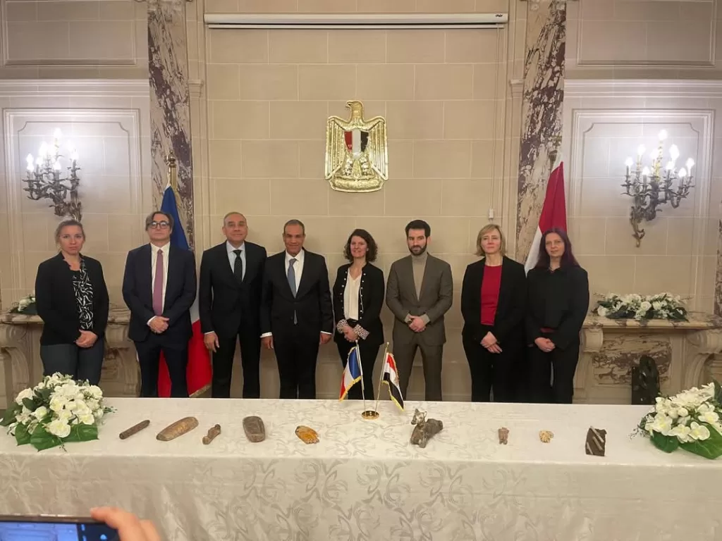 Récupération des pièces antiques égyptiennes de la France 6 - Le Progrès Egyptien Récupération des pièces antiques égyptiennes de la France 5 - Le Progrès Egyptien