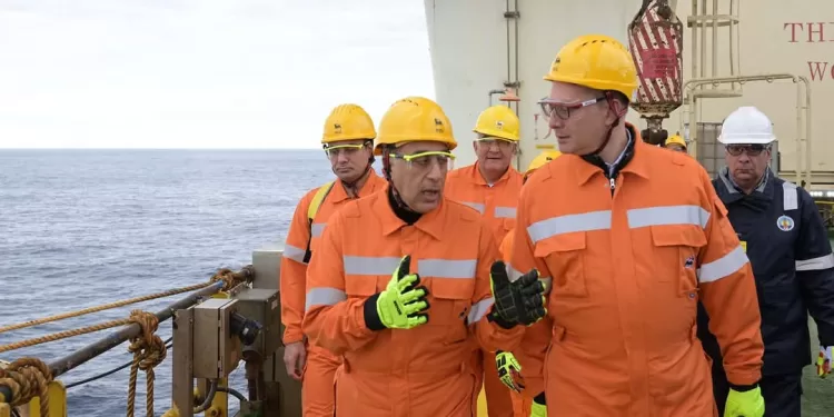 Madbouli en visite sur le site du champ gazier Zohr 2 - Le Progrès Egyptien Madbouli en visite sur le site du champ gazier Zohr 1 - Le Progrès Egyptien