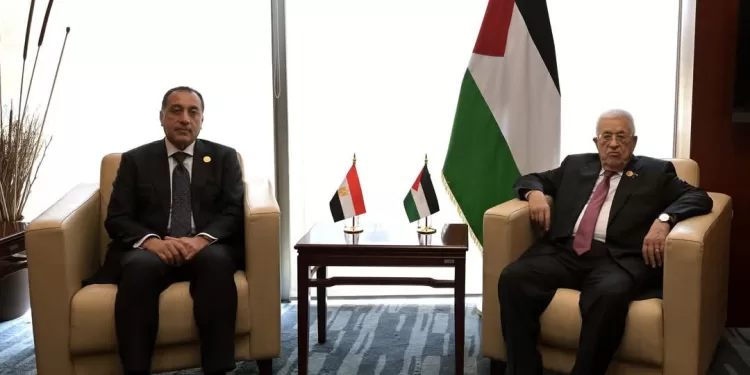 Soutien à la Palestine : Le Premier ministre rencontre Mahmoud Abbas lors du sommet de l'Union africaine 2 - Le Progrès Egyptien Soutien à la Palestine : Le Premier ministre rencontre Mahmoud Abbas lors du sommet de l'Union africaine 1 - Le Progrès Egyptien