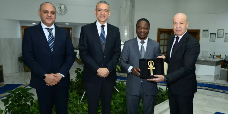 Vers une amélioration des liaisons aériennes avec la Côte d'Ivoire 1 - Le Progrès Egyptien