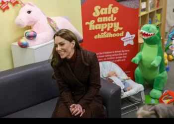 Rendez-vous pluvieux de Kate dans une prison pour femmes du Cheshire