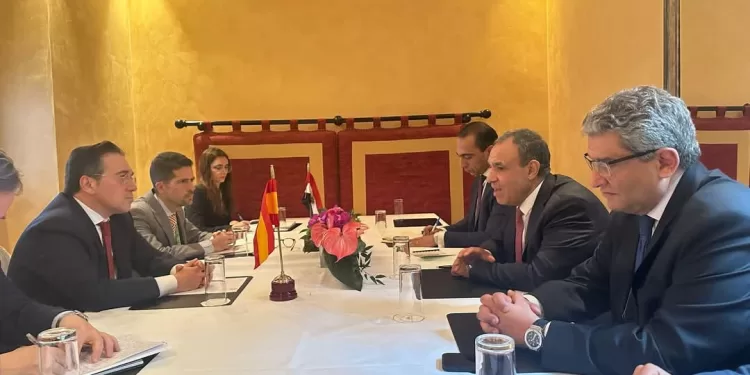 Abdel-Aati rencontre ses homologues espagnol et danois 2 - Le Progrès Egyptien Abdel-Aati rencontre ses homologues espagnol et danois 1 - Le Progrès Egyptien