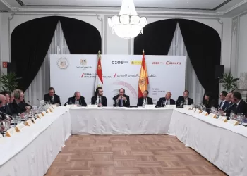 L’Egypte et l’Espagne confirment leur rejet de toute tentative de déplacement des Palestiniens